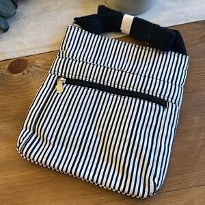 NWT - Thirty One Organizing Shoulder Bag in Navy Pinstripe